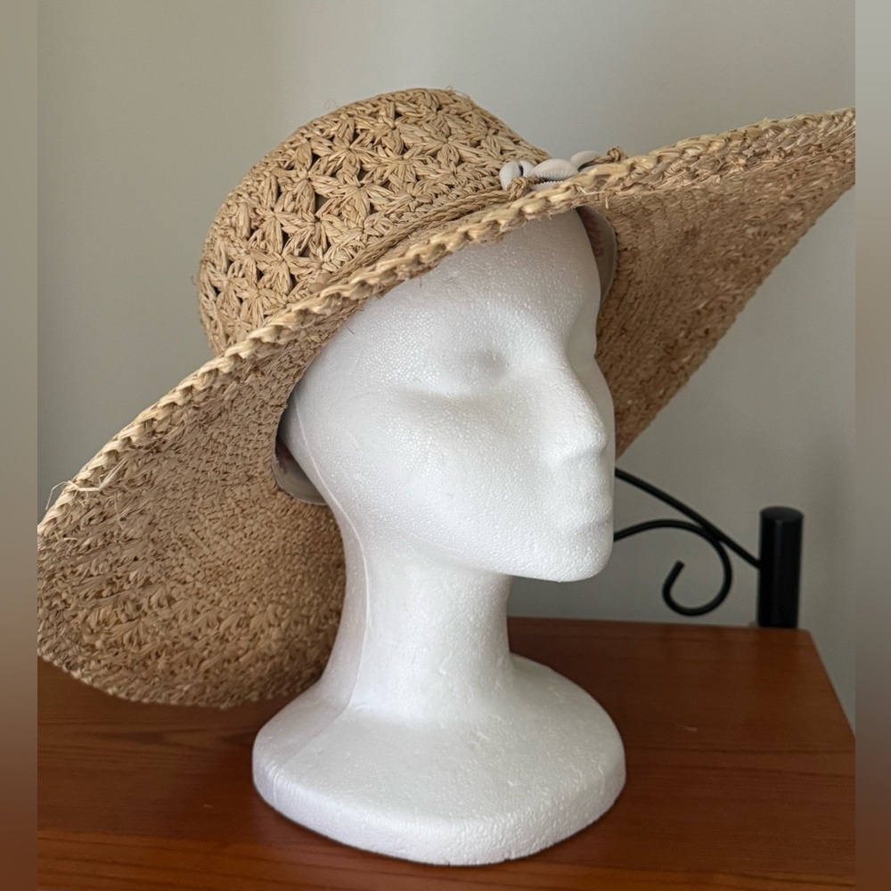 Beach hat